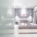 Lux Seaside By Hospitality * Volos