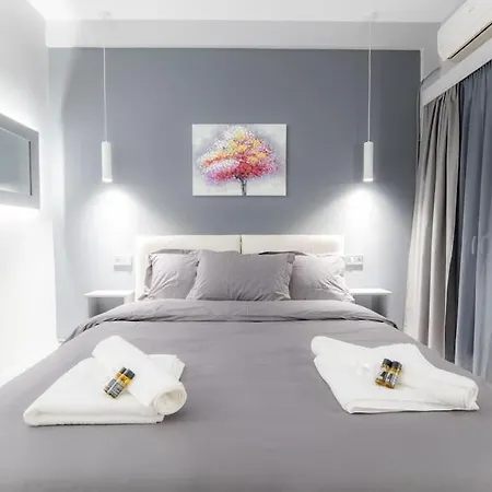 Lux Seaside By Hospitality Apartment